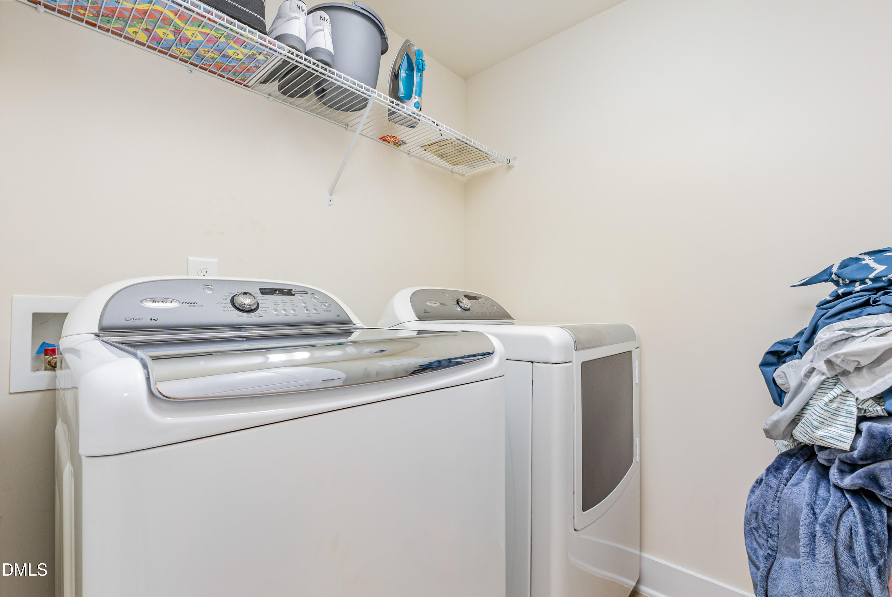 9202 Giralda Walk Raleigh, NC 27617 - Photo 21 of 27 023_cj4a1685-edit_888