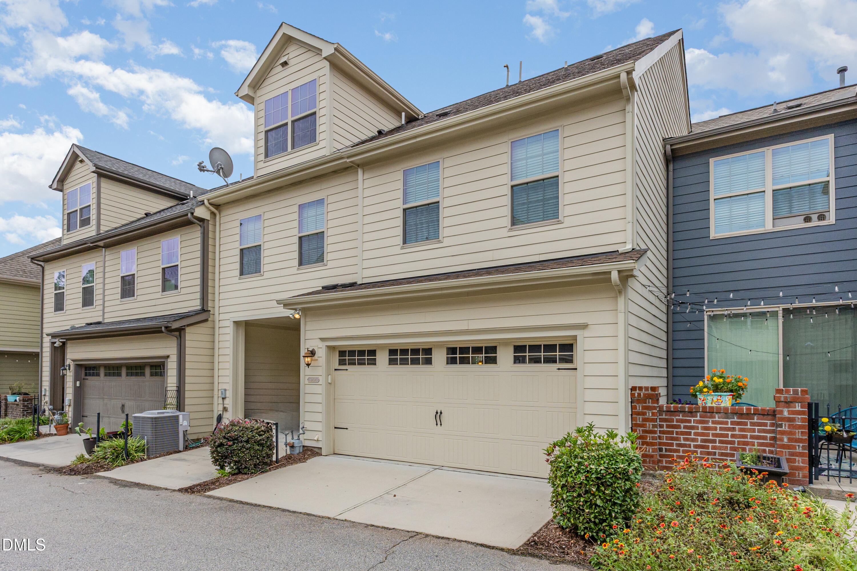 9202 Giralda Walk Raleigh, NC 27617 - Photo 25 of 27 027_cj4a1699-edit_760