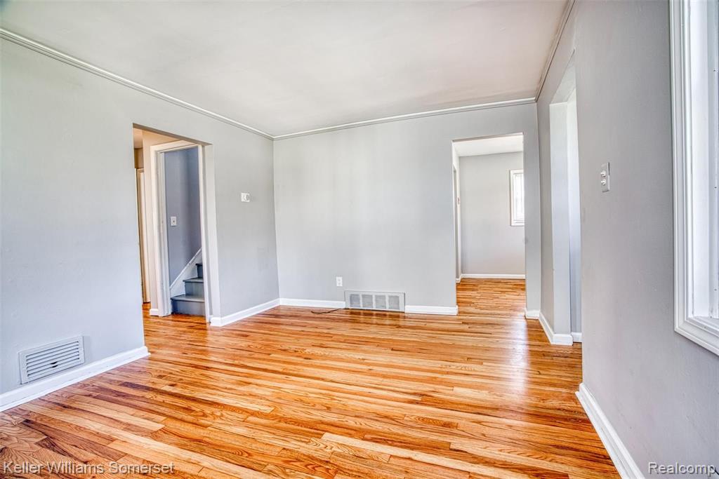 16935 West Twelve Road Southfield, MI 48076 - Photo 5 of 23