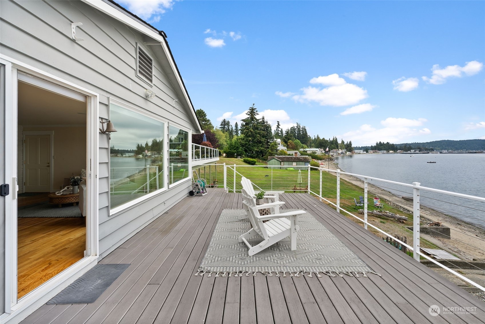 8115 East Daniels Loop Port Orchard, WA 98366 - Photo 5 of 40