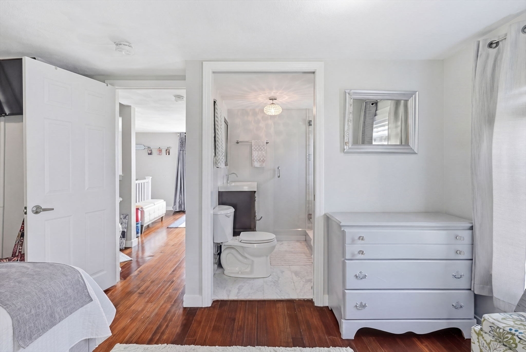27 Billows Street Winthrop, MA 02152 - Photo 17 of 25