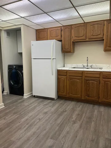 a close up view of a washer and dryer