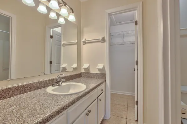 $1,325 | 2913 Woodrich Drive, Unit C, Tallahassee, FL 32301