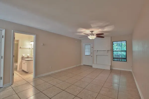 $1,325 | 2913 Woodrich Drive, Unit C, Tallahassee, FL 32301