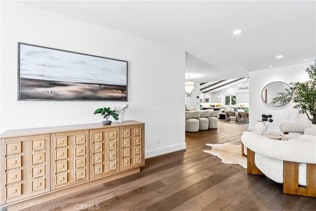 519 Signal Road Newport Beach, CA 92663 - Photo 16 of 52