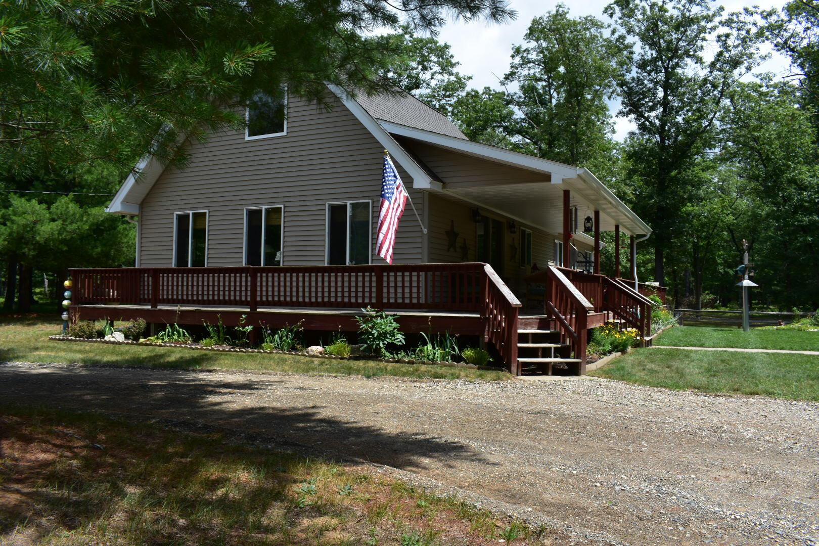 8638 South Mac Road Baldwin, MI 49304 - Photo 4 of 77 side view