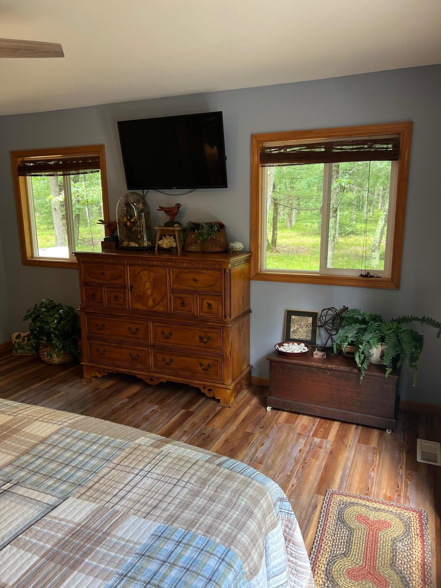 8638 South Mac Road Baldwin, MI 49304 - Photo 60 of 77 master windows
