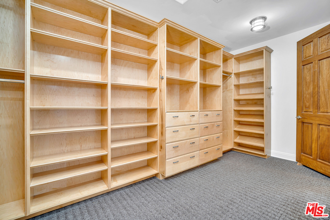 1939 Stradella Road Los Angeles, CA 90077 - Photo 29 of 49