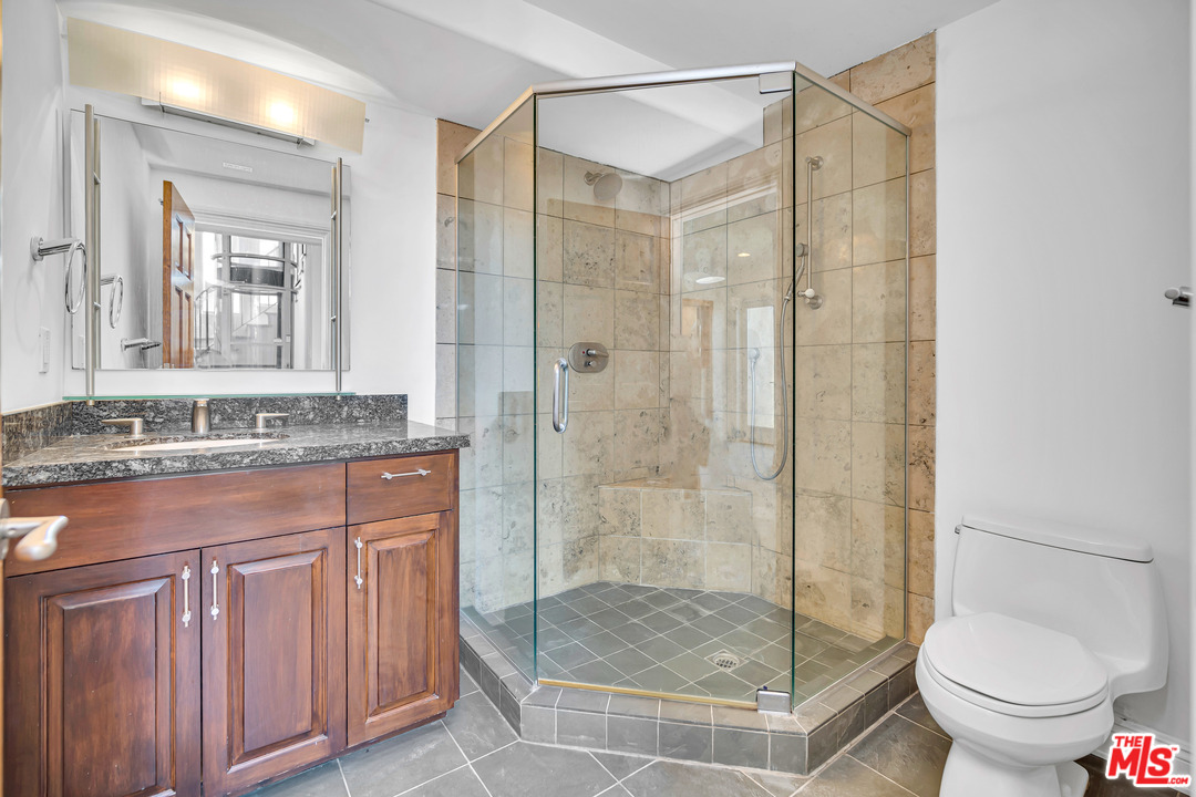 1939 Stradella Road Los Angeles, CA 90077 - Photo 38 of 49