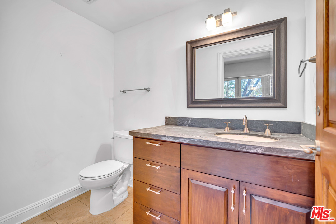 1939 Stradella Road Los Angeles, CA 90077 - Photo 43 of 49