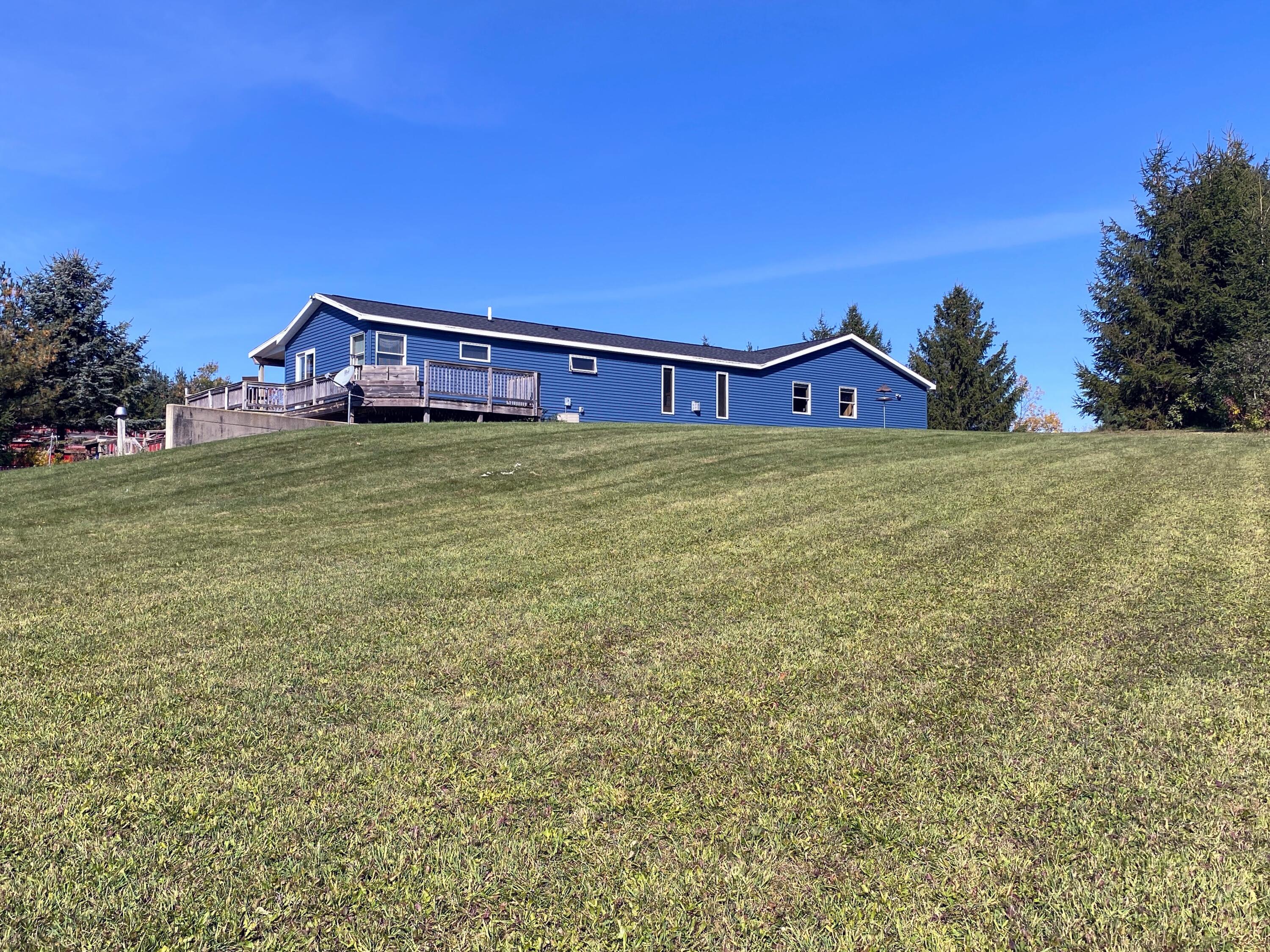 11503 East 72nd Street Reed City, MI 49677 - Photo 2 of 34 IMG_2261