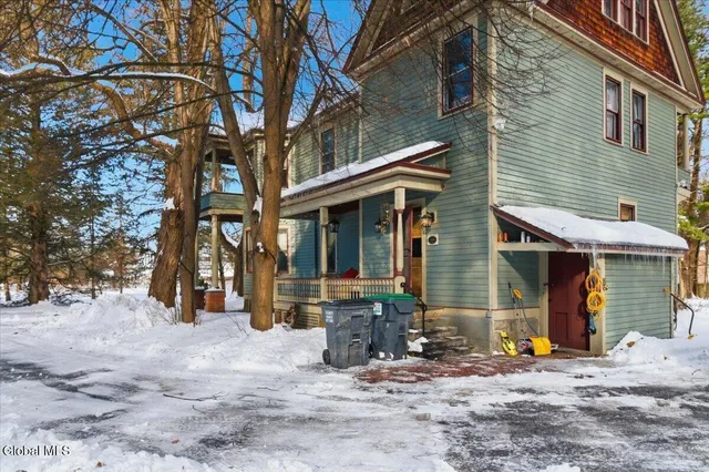 $1,290,000 | 278 Ballston Avenue, Saratoga Springs, NY 12866