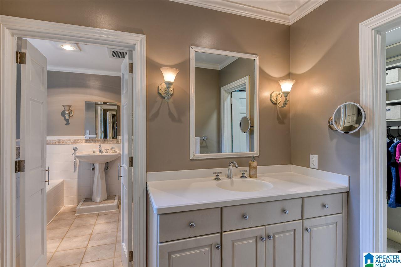 1887 Shades Crest Road Birmingham, AL 35216 - Photo 26 of 49