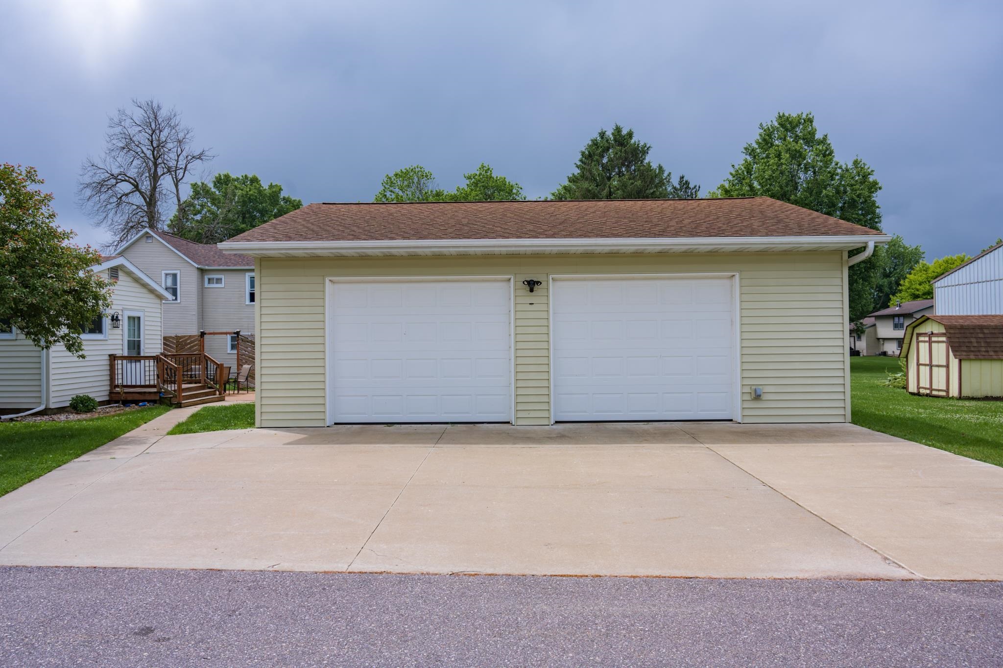 1313 2nd Main Street Elroy, WI 53929 - Photo 11 of 77