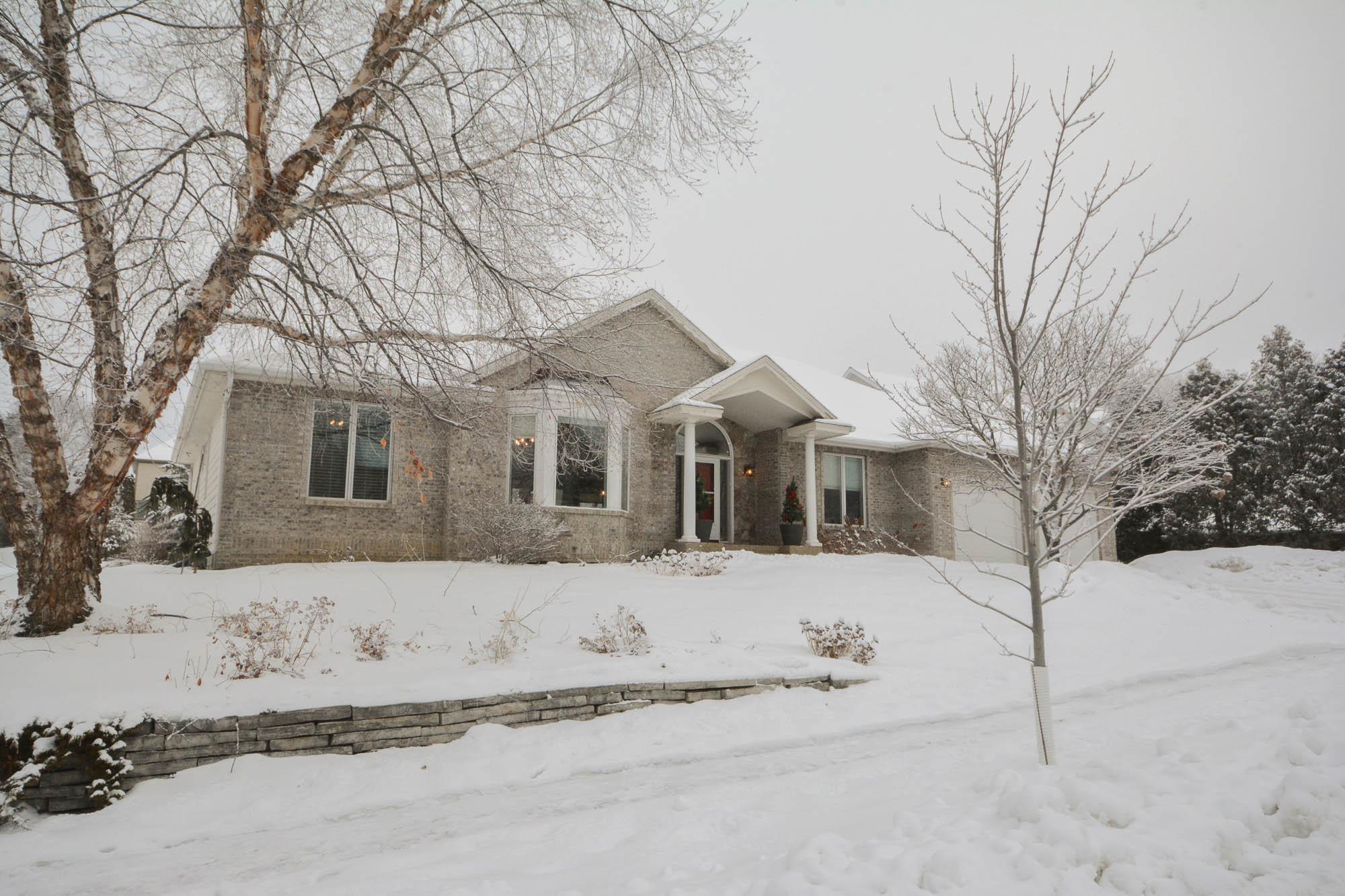 2811 Clover Place Southwest Rochester, MN 55902 - Photo 1 of 1