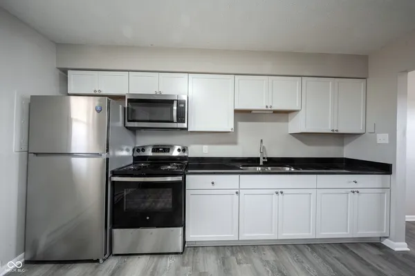 $1,149 | 570 Highway 52, Unit 2B, Fountaintown, IN 46130