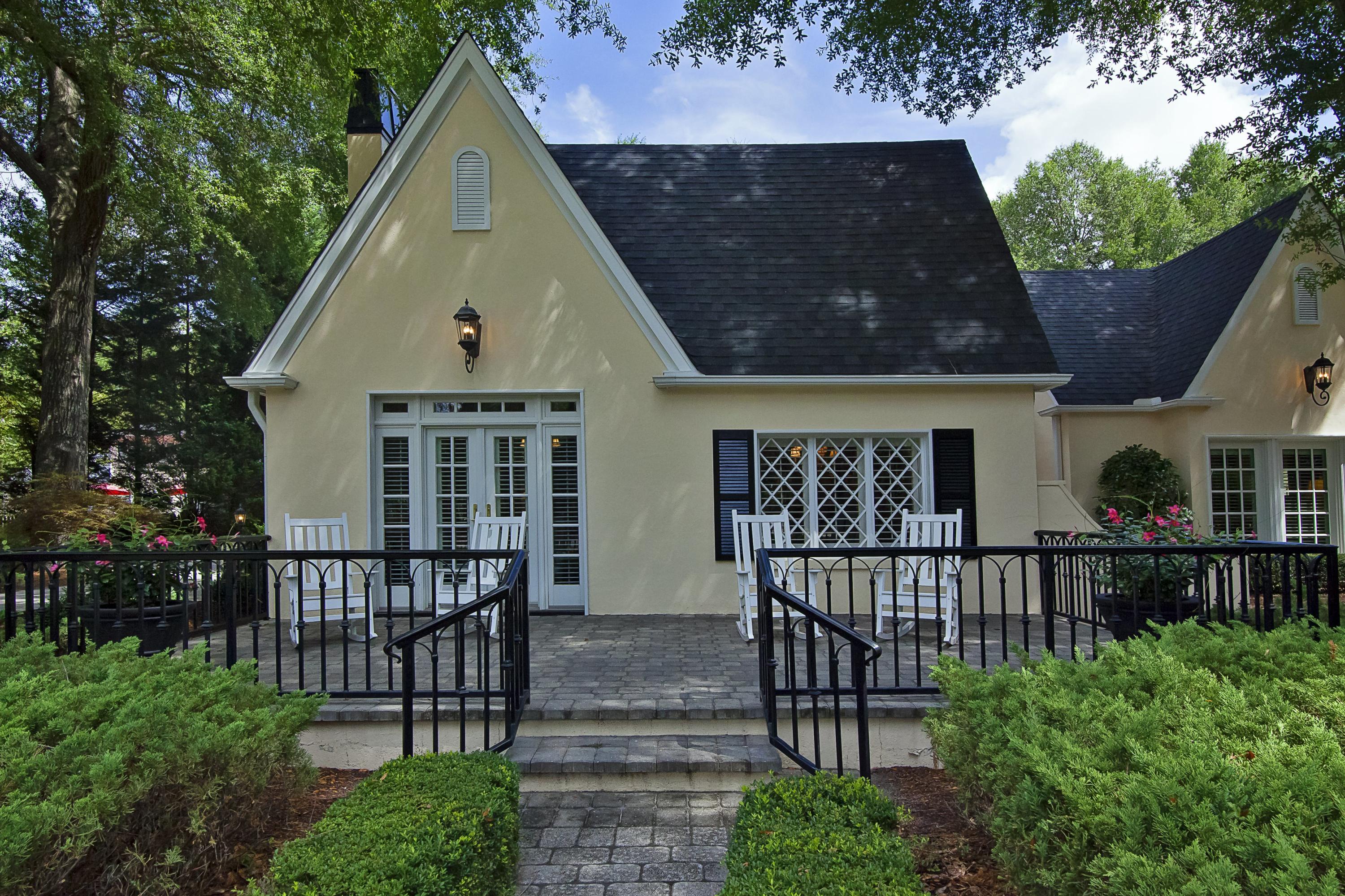 2335 Midland Road Pinehurst, NC 28374 - Photo 3 of 42 8FrontTerrace