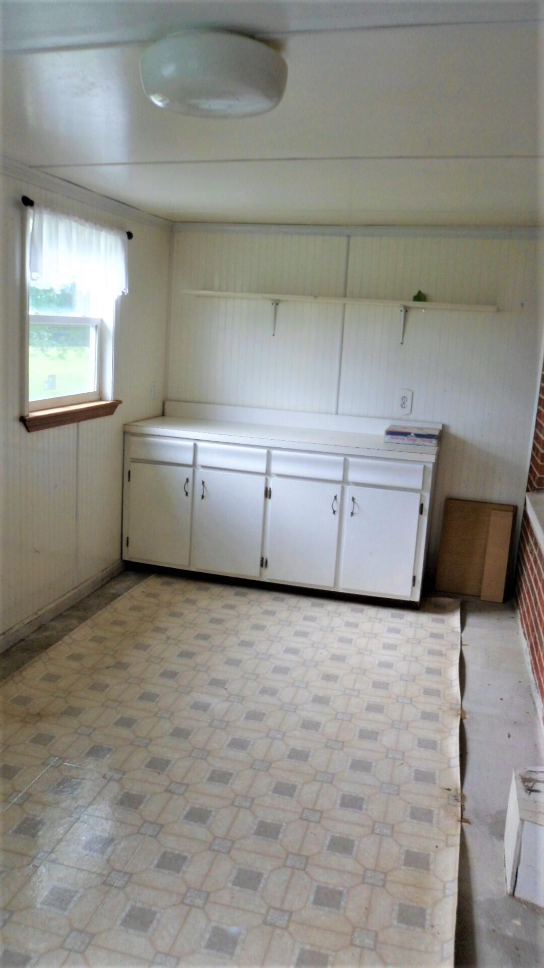 120 River Valley Road Frankfort, KY 40601 - Photo 29 of 46 craft room