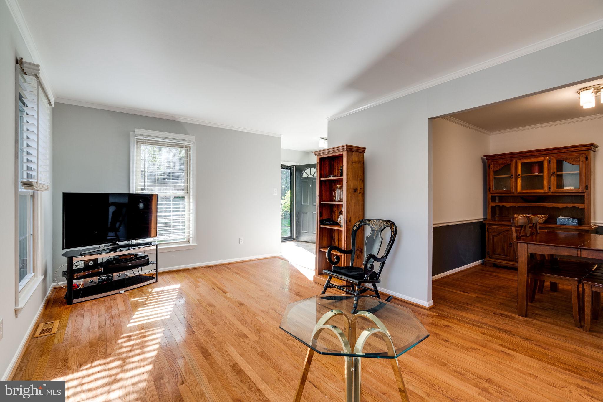 7909 Treeside Court Springfield, VA 22152 - Photo 7 of 35 Gallery Image 7