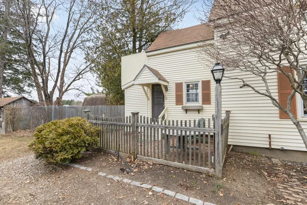 $450,000 | 20 Depot Road, Falmouth, ME 04105