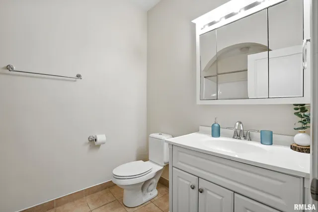 $269,999 | 1013 2nd St Court, Moline, IL 61265