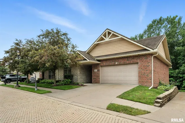 $269,999 | 1013 2nd St Court, Moline, IL 61265