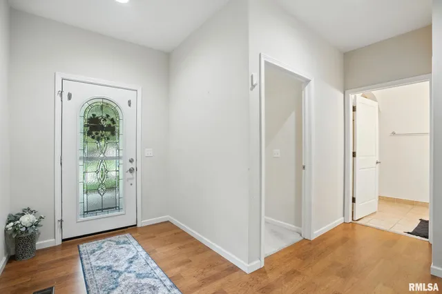 $269,999 | 1013 2nd St Court, Moline, IL 61265