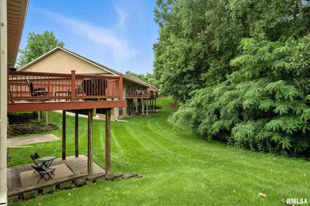 $269,999 | 1013 2nd St Court, Moline, IL 61265