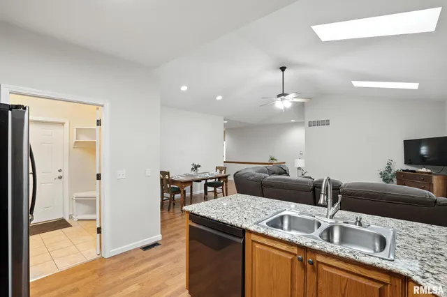 $269,999 | 1013 2nd St Court, Moline, IL 61265