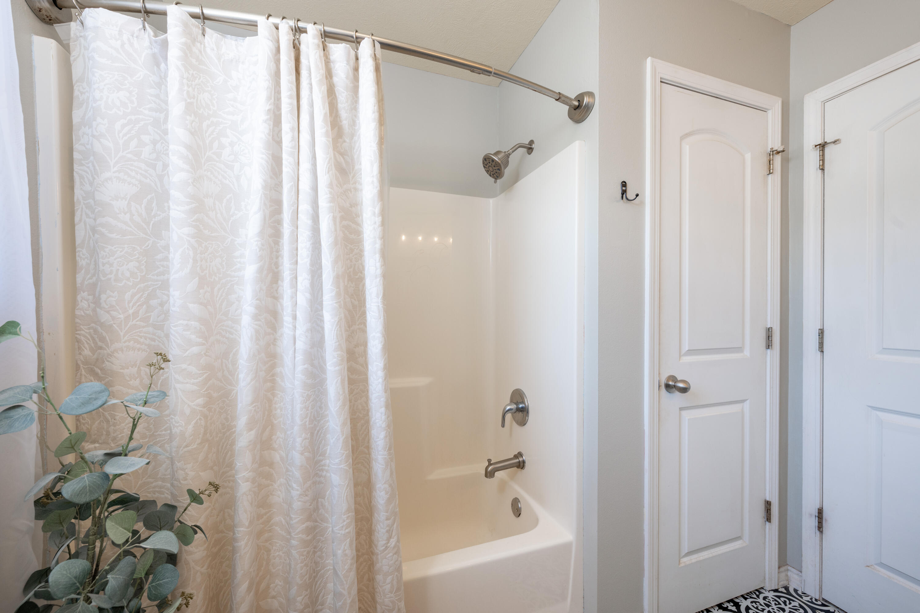 421 Highpoints Ridge Branson, MO 65616 - Photo 18 of 35 Master Bath
