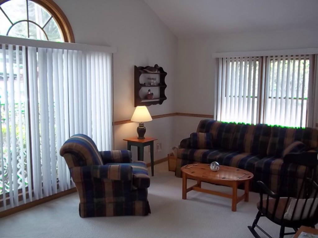 249 Shore Road, Unit 7 Ogunquit, ME 03907 - Photo 6 of 18 Pleasing natural light