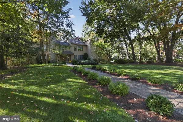 $2,490,000 | 43 Southwood Drive, Cherry Hill, NJ 08003