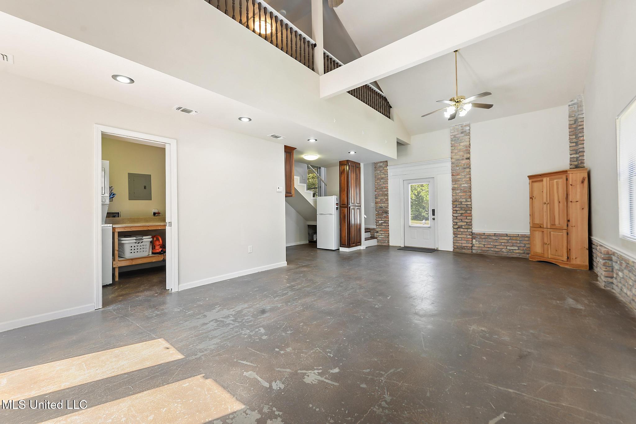 105 Reynolds Circle Ocean Springs, MS 39564 - Photo 14 of 39 024