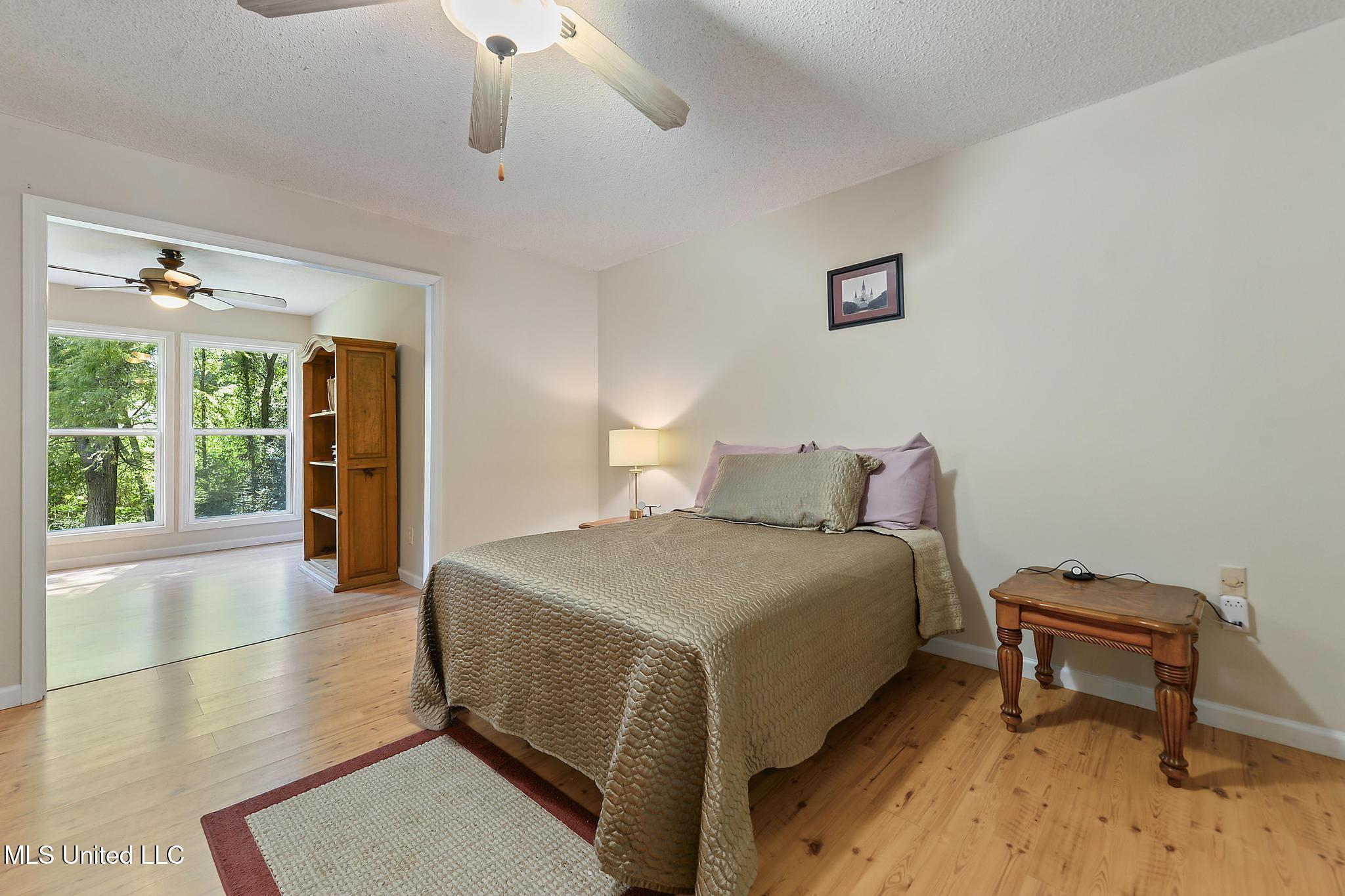 105 Reynolds Circle Ocean Springs, MS 39564 - Photo 17 of 39 013