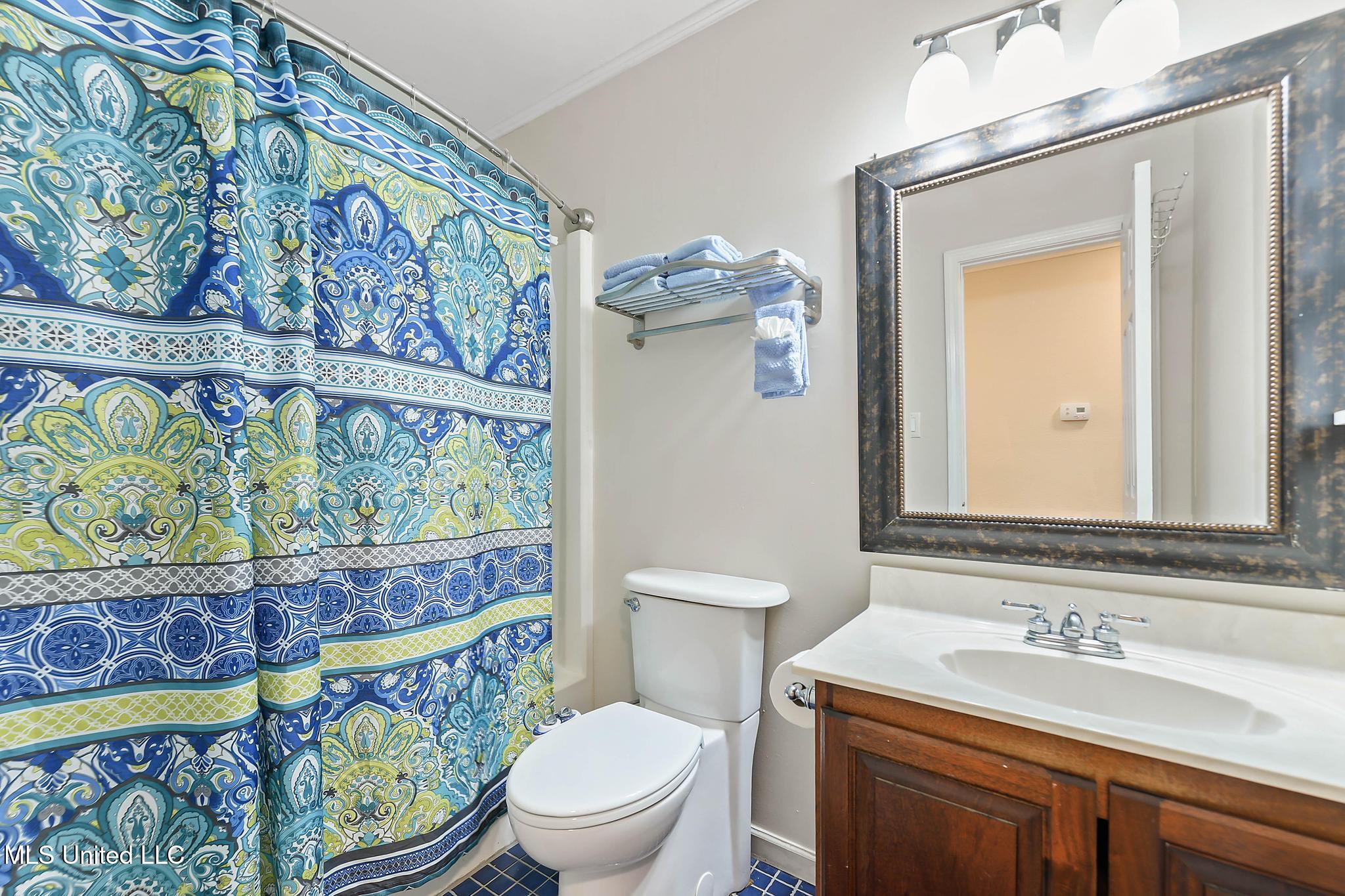 105 Reynolds Circle Ocean Springs, MS 39564 - Photo 23 of 39 022