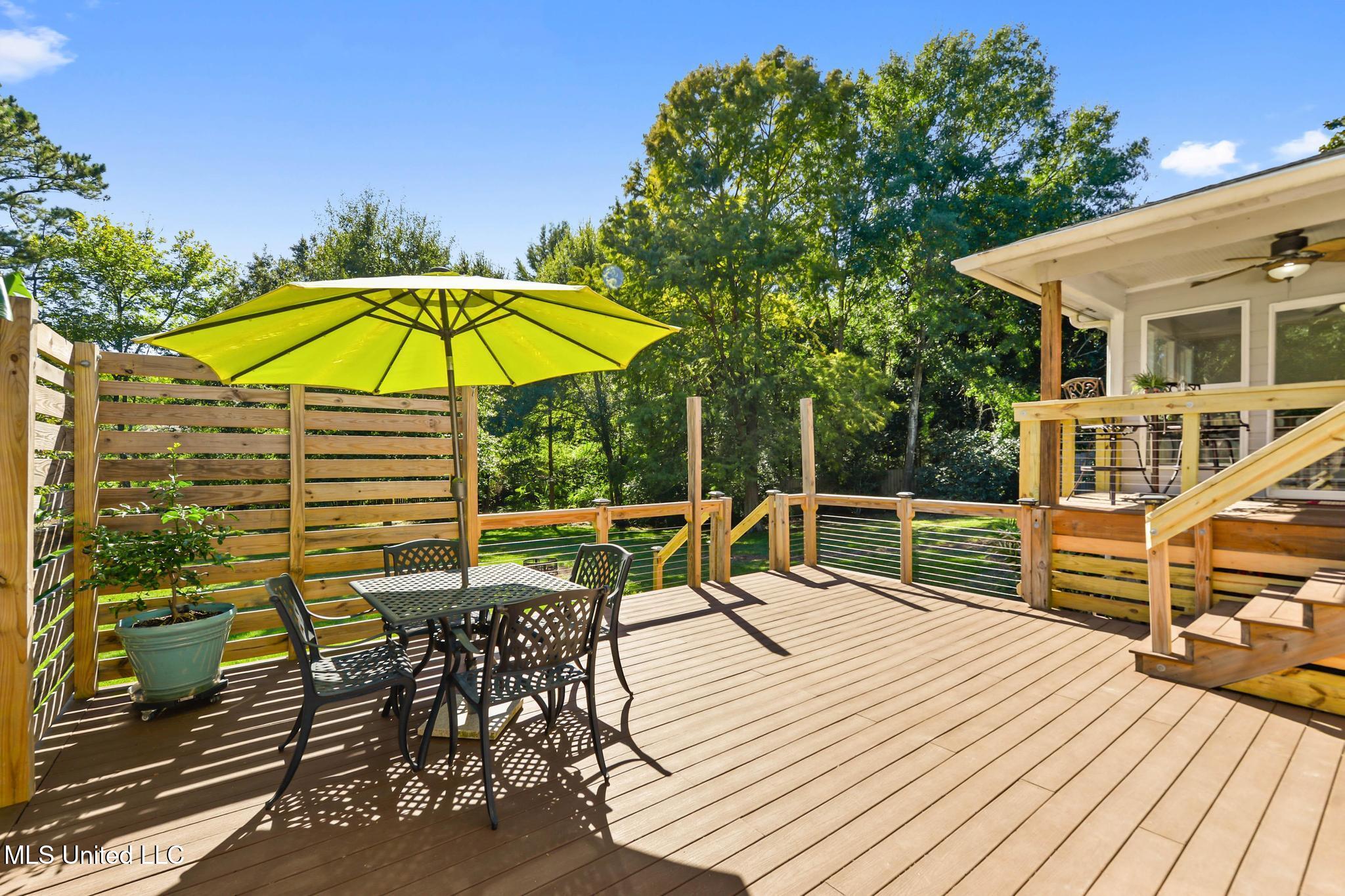 105 Reynolds Circle Ocean Springs, MS 39564 - Photo 25 of 39 030