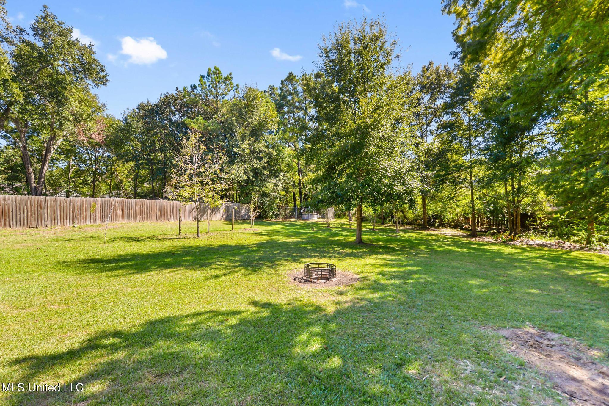 105 Reynolds Circle Ocean Springs, MS 39564 - Photo 28 of 39 031