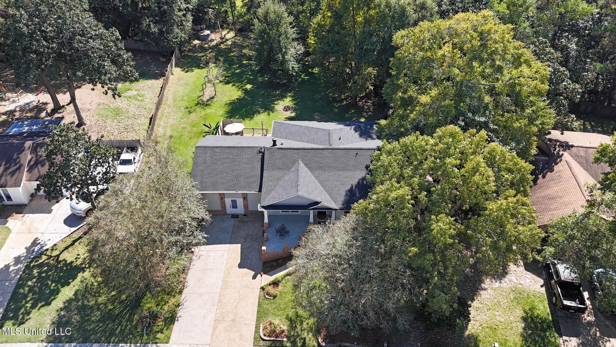 105 Reynolds Circle Ocean Springs, MS 39564 - Photo 30 of 39 033