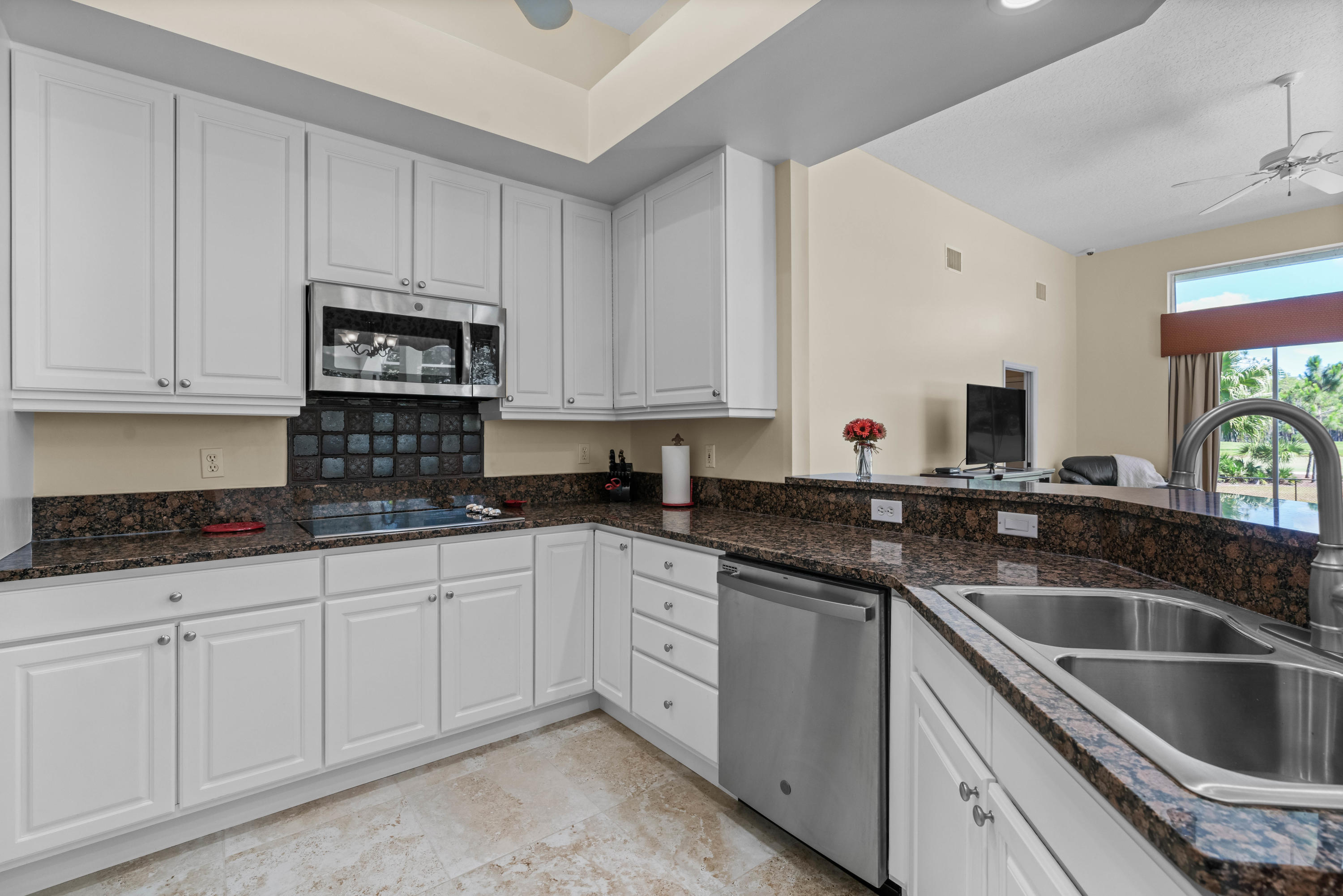 1440 Southeast Colony Way Jupiter, FL 33478 - Photo 24 of 57 Kitchen