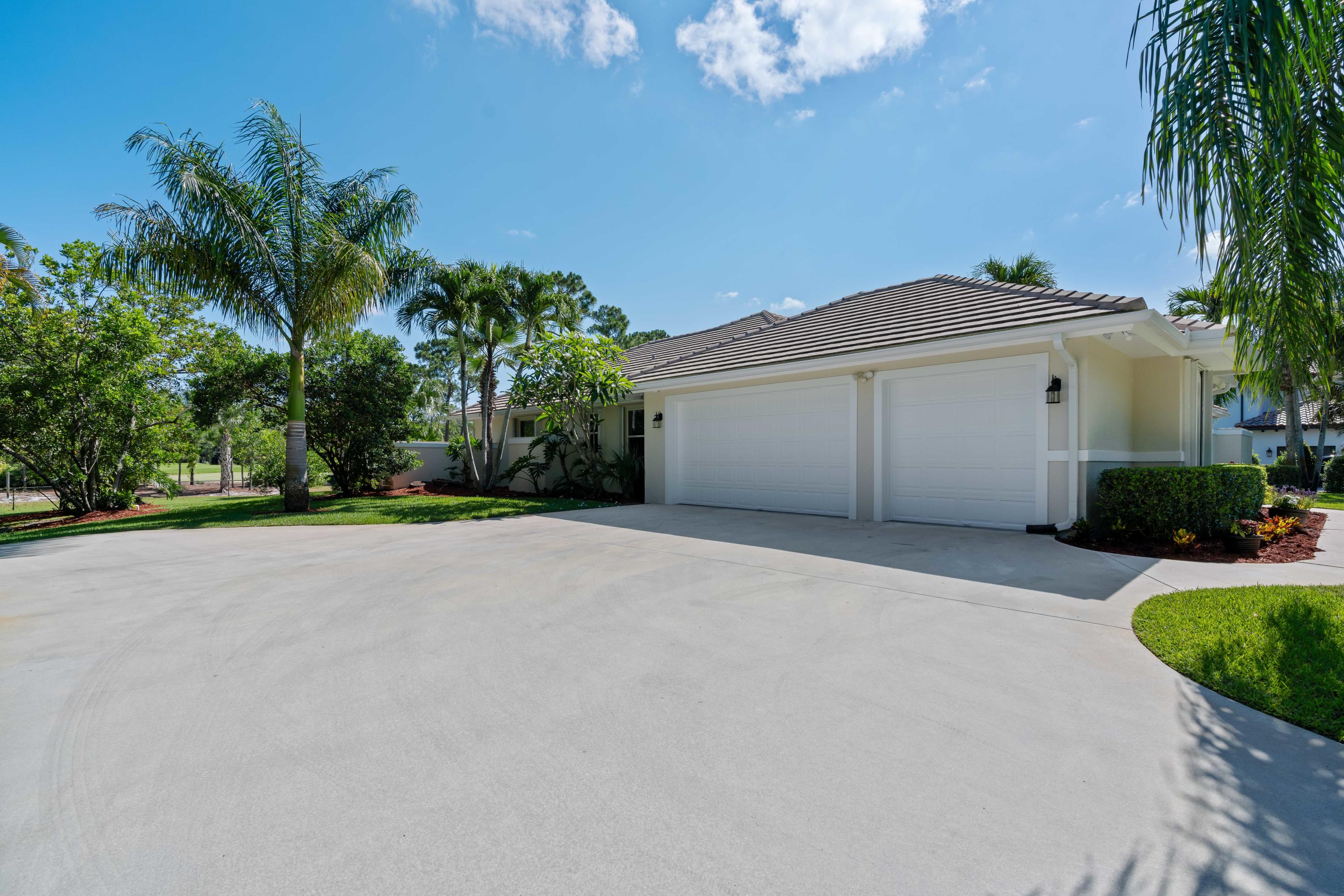 1440 Southeast Colony Way Jupiter, FL 33478 - Photo 6 of 57 Deep 3 Car Garage w/Tons of Parking