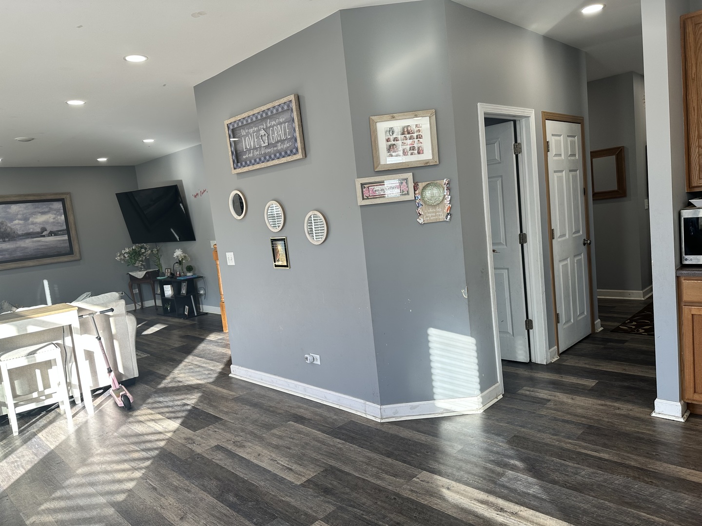 1313 Roth Drive Joliet, IL 60431 - Photo 7 of 22 a view of entryway with wooden floor