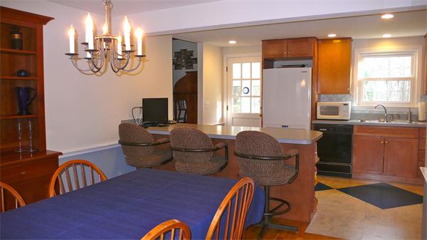 27 Kings Way Scituate, MA 02066 - Photo 4 of 19 Gallery Image 4