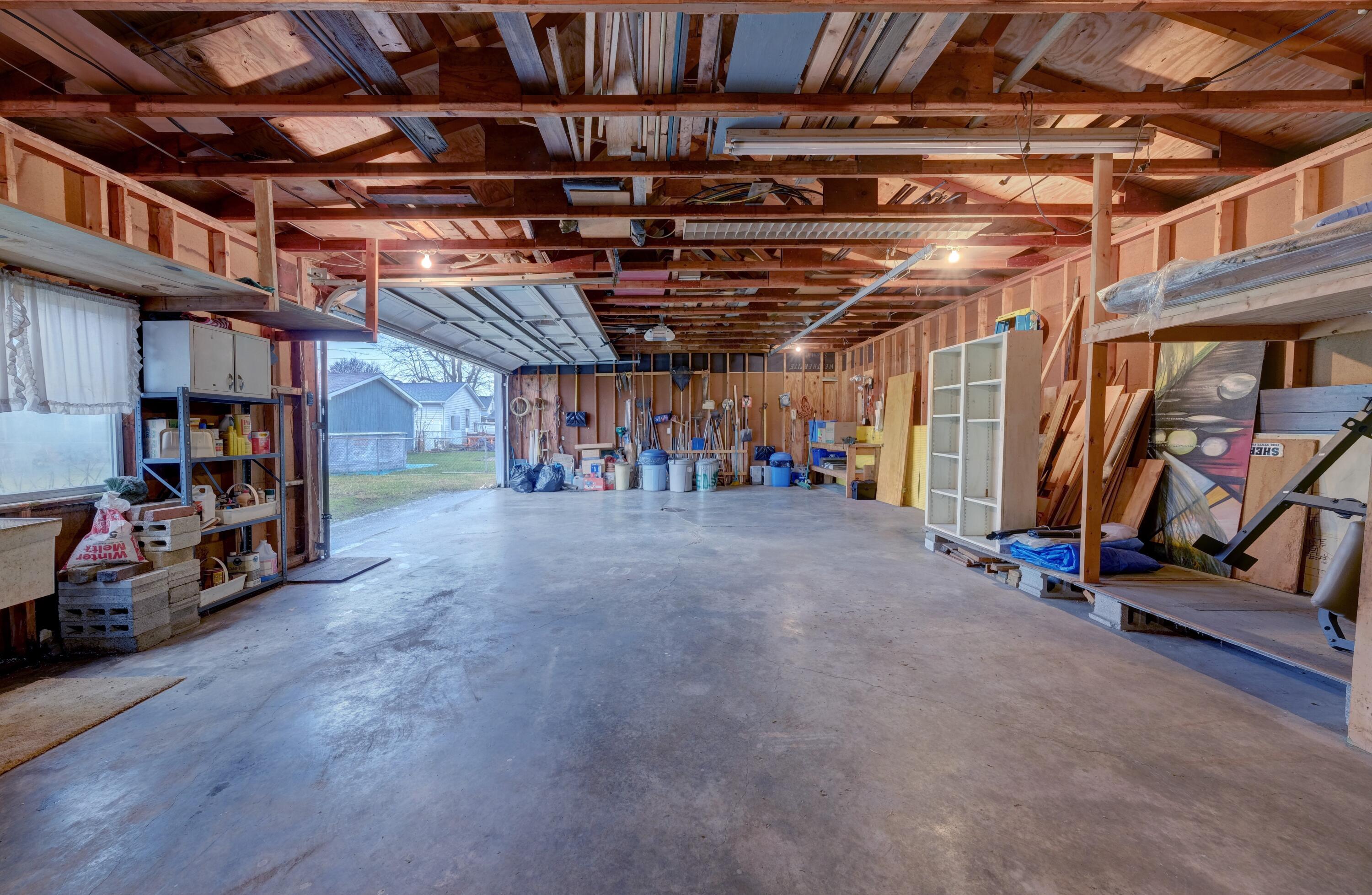 356 Reed Avenue Marion, OH 43302 - Photo 50 of 54 61 Garage