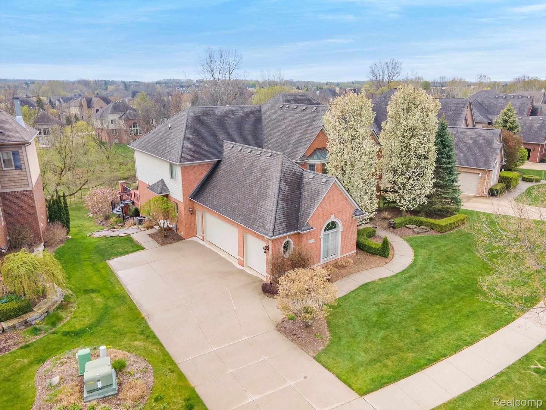769 Quarry Drive Rochester, MI 48306 - Photo 37 of 45 DJI_0641.jpg