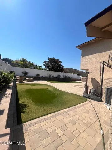 $7,000 | 334 West Avenida De Las Flores, Thousand Oaks, CA 91360