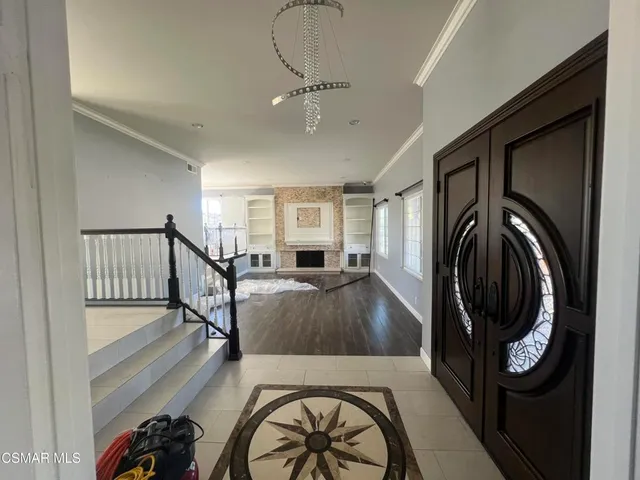 $7,000 | 334 West Avenida De Las Flores, Thousand Oaks, CA 91360