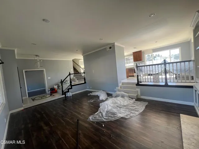 $7,000 | 334 West Avenida De Las Flores, Thousand Oaks, CA 91360