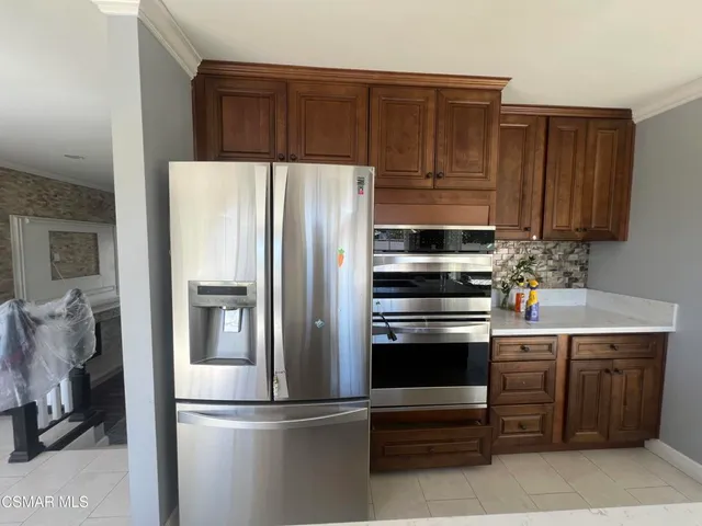 $7,000 | 334 West Avenida De Las Flores, Thousand Oaks, CA 91360