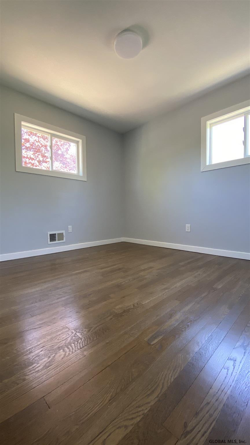 33 Hunting Road Colonie, NY 12205 - Photo 16 of 31 Photo 16