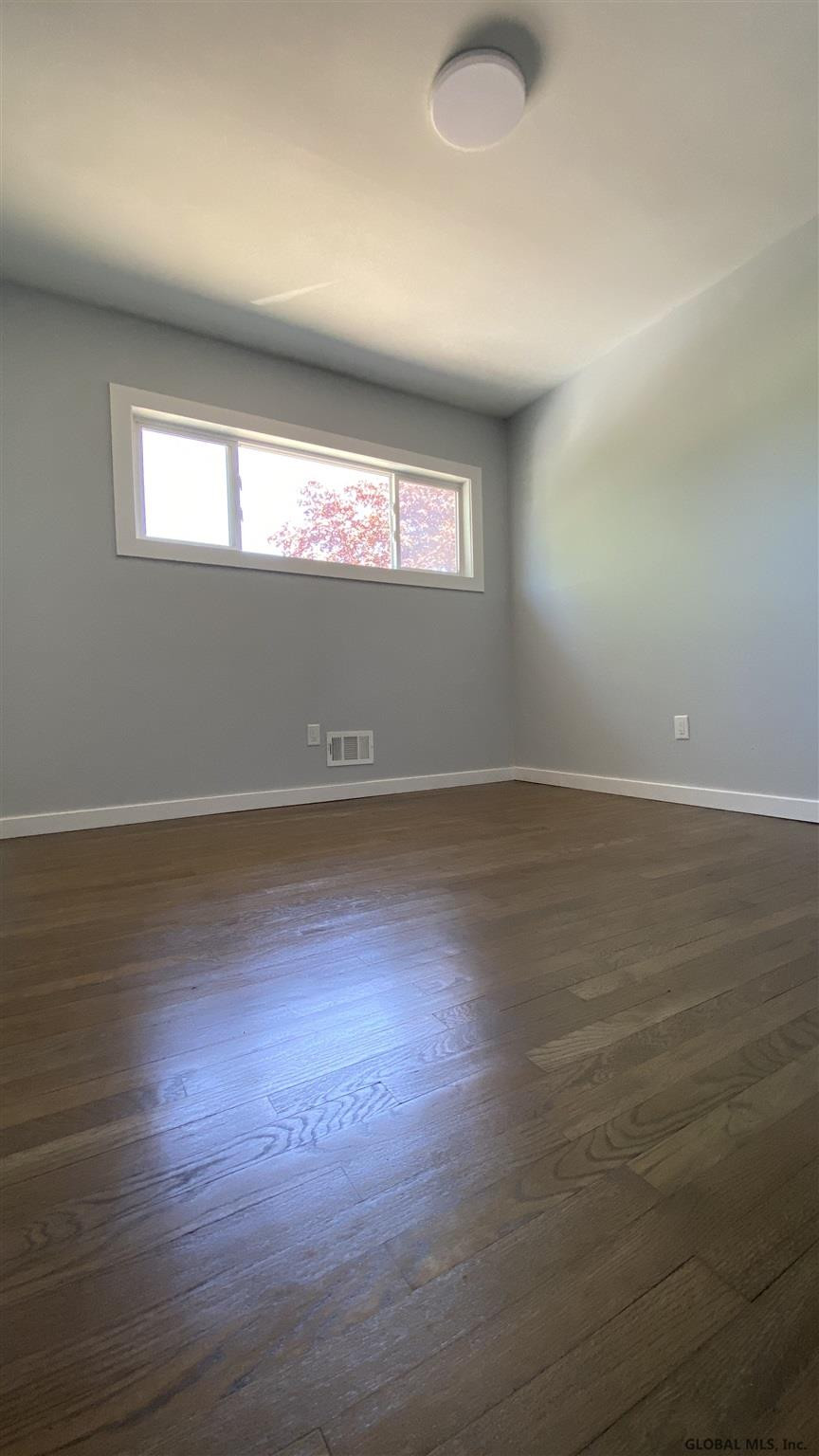 33 Hunting Road Colonie, NY 12205 - Photo 20 of 31 Photo 20